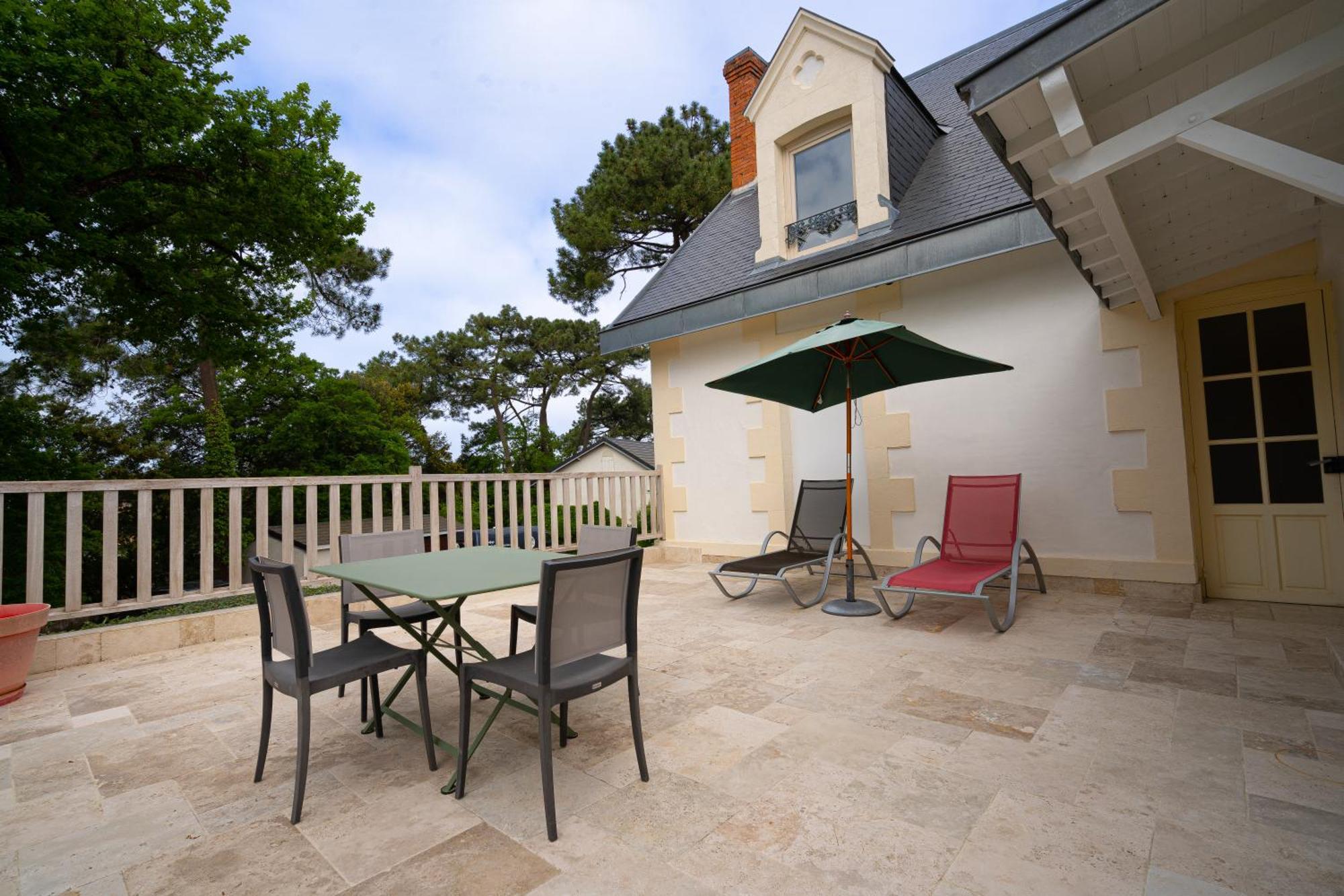 Hôtel The Originals Résidence de Rohan (EX RELAIS DU SILENCE) Vaux-sur-Mer Exterior foto